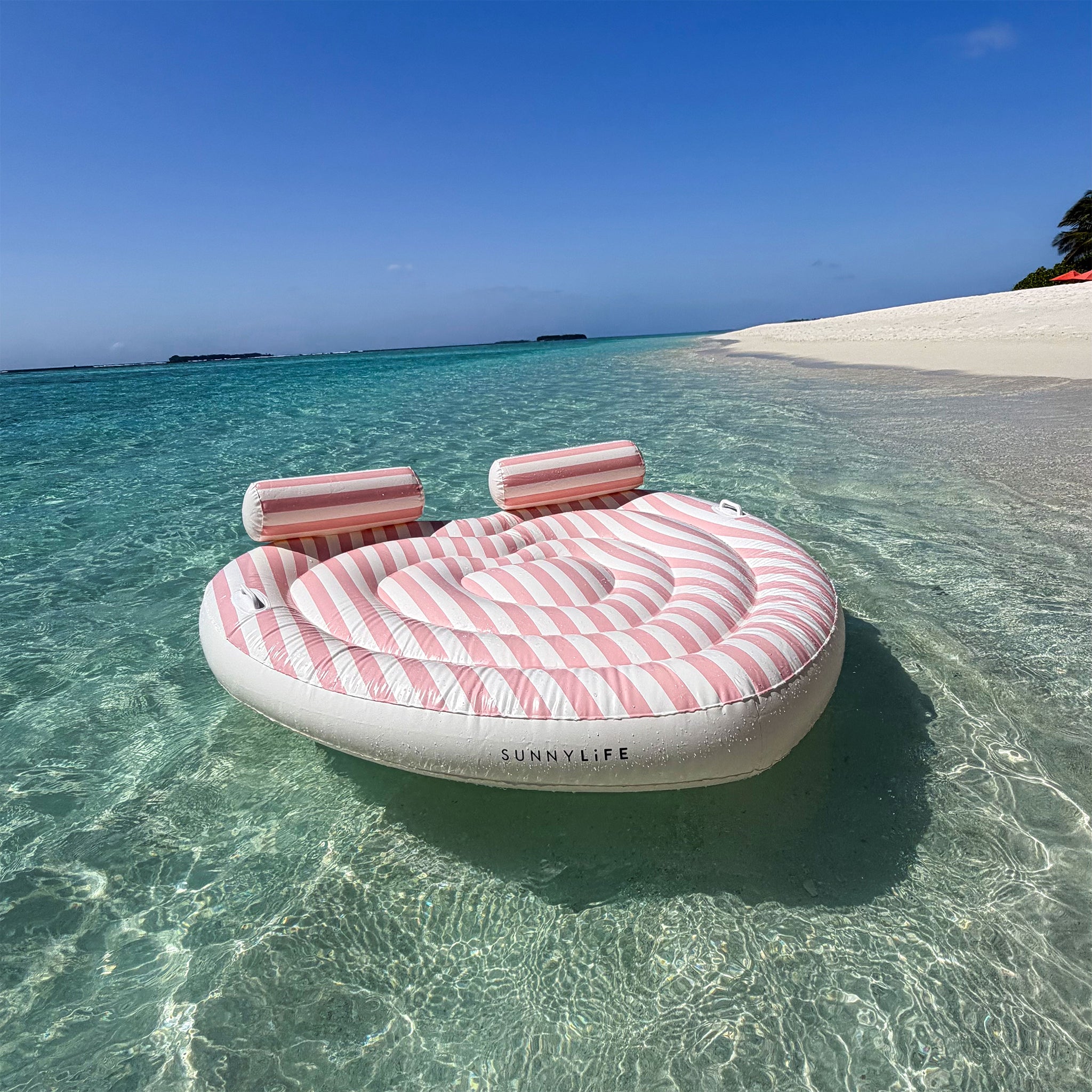 Twin Lie-On Float - Stole My Heart