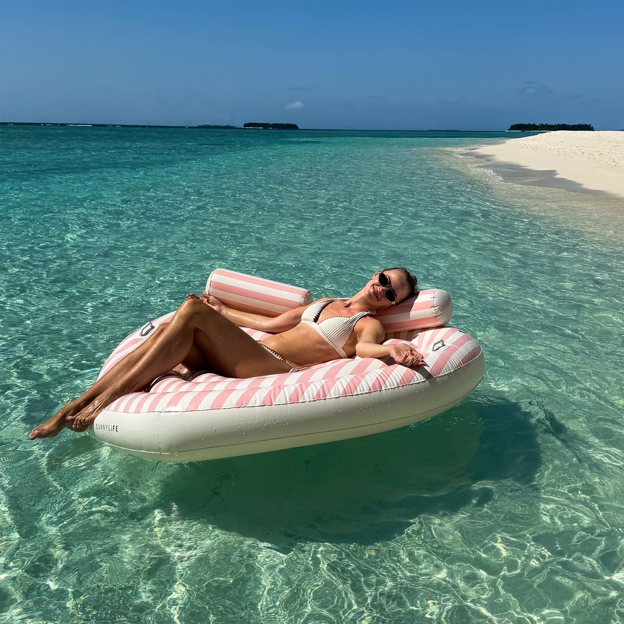 Twin Lie-On Float - Stole My Heart