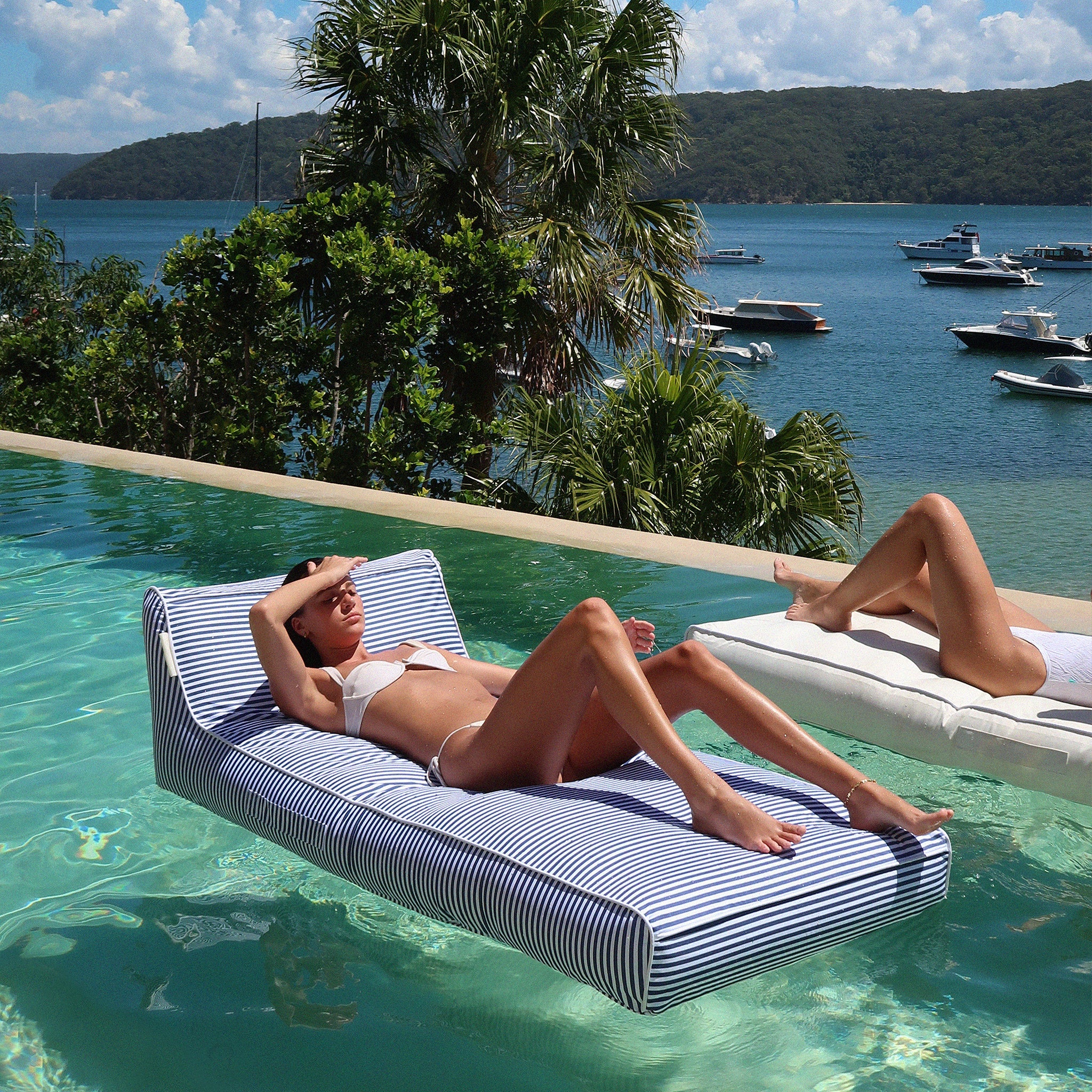 Luxe Lie-On Lounger - Le Weekend Navy
