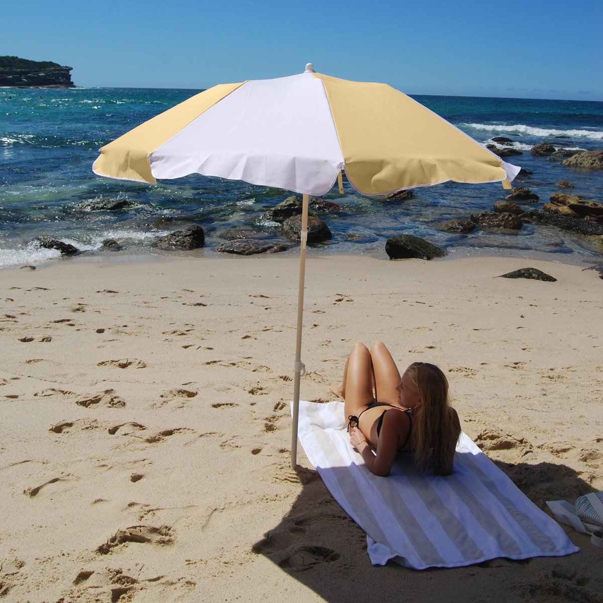 Compact Beach Umbrella - Butternut - SUNNYLiFE UK