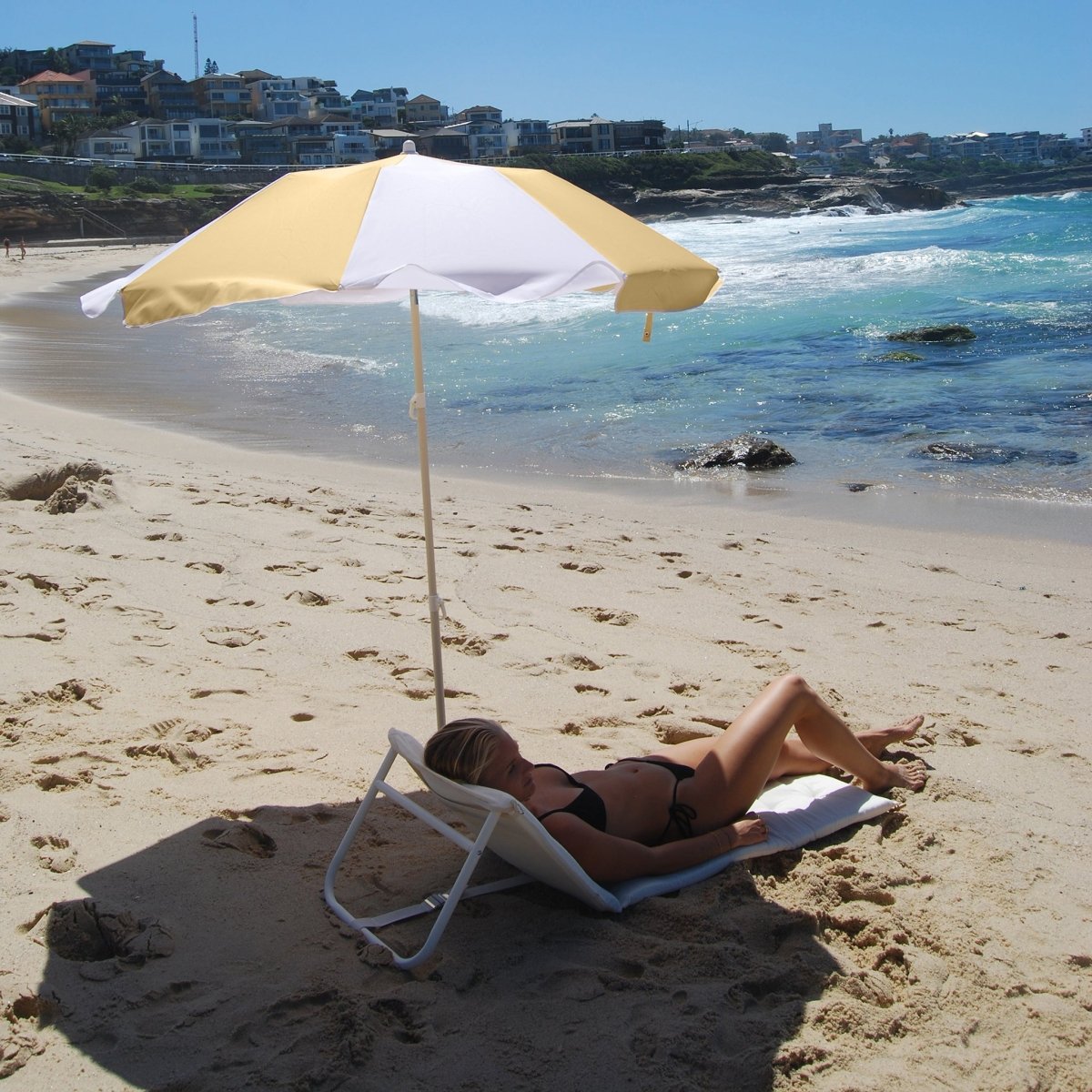 Compact Beach Umbrella - Butternut - SUNNYLiFE UK