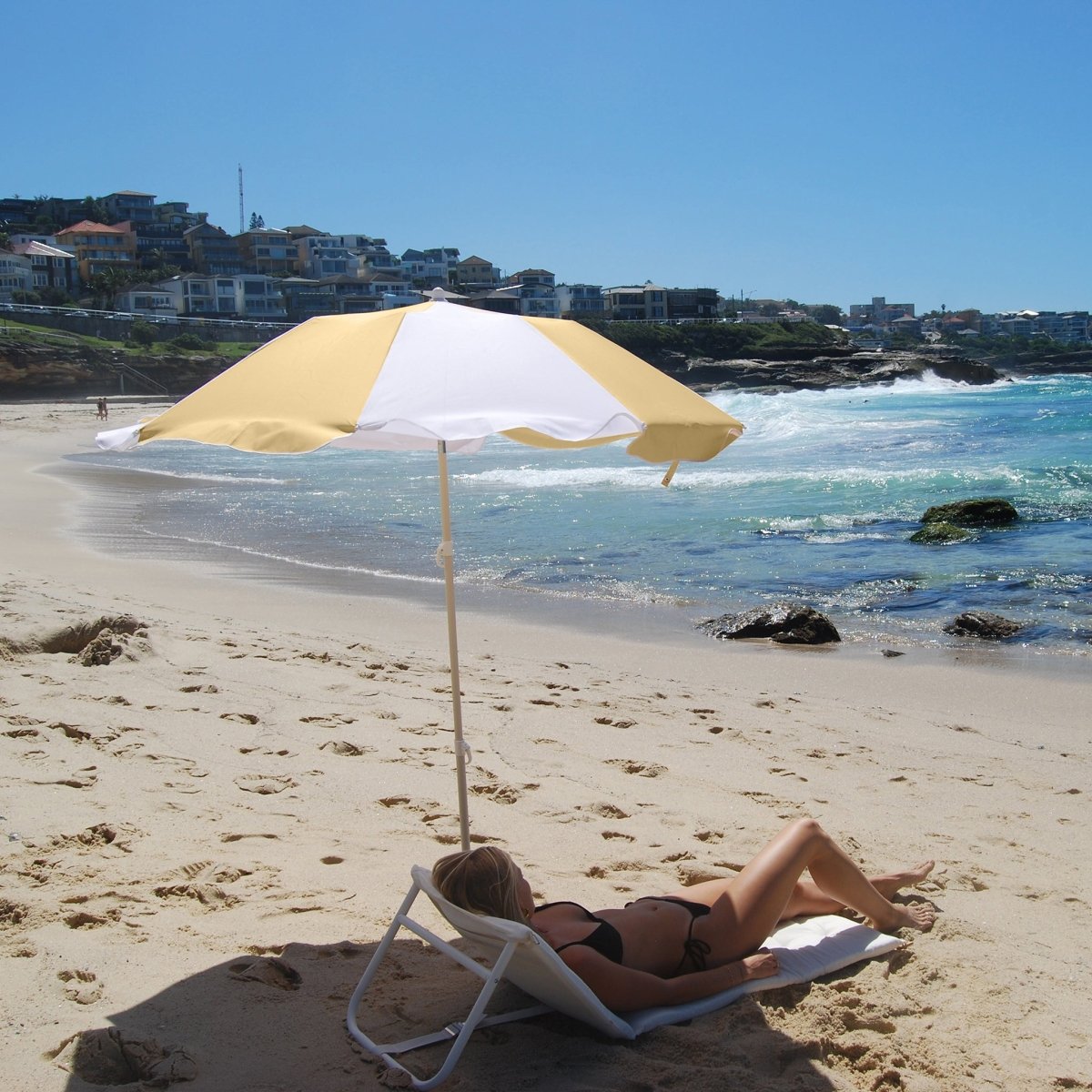 Compact Beach Umbrella - Butternut - SUNNYLiFE UK