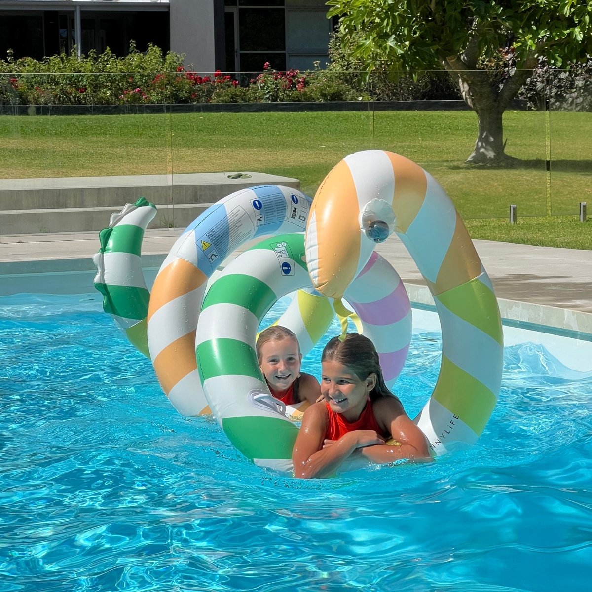 Giant Inflatable Noodle - Poolside - SUNNYLiFE UK