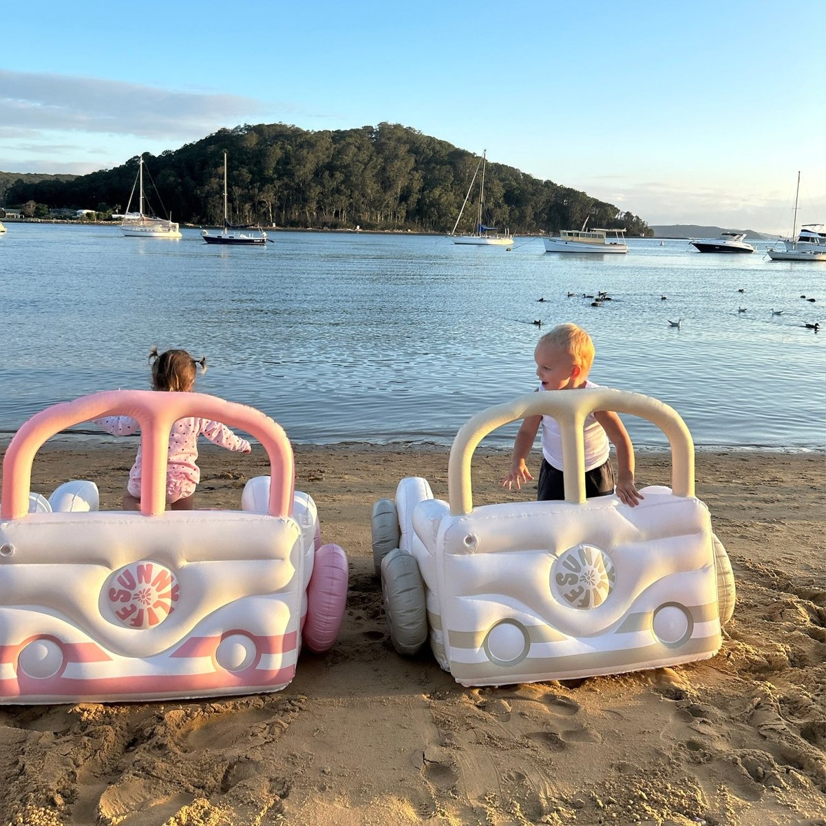 Kids Air Mattress - Summer Van - SUNNYLiFE UK