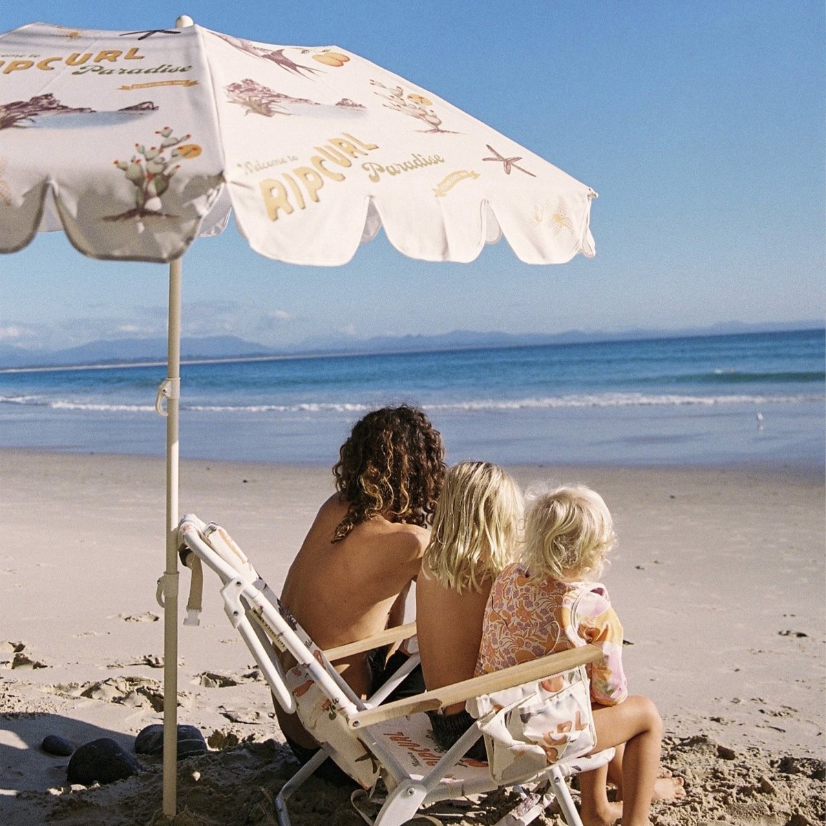 Luxe Beach Chair - Welcome to Paradise - SUNNYLiFE UK