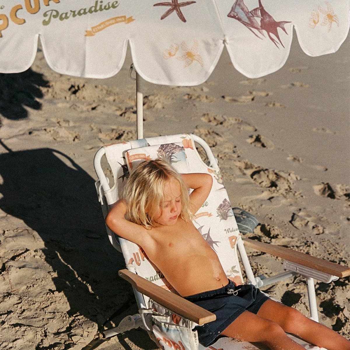 Luxe Beach Chair - Welcome to Paradise - SUNNYLiFE UK