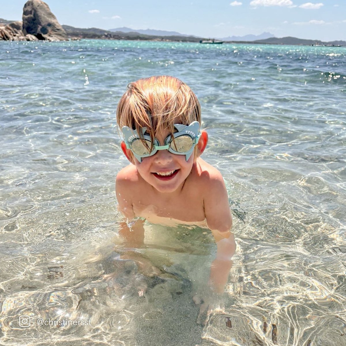 Swimming Goggles - Salty The Shark - SUNNYLiFE UK