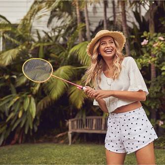 From the Beach to the Backyard - Kick Boredom to the Curb - SUNNYLiFE UK