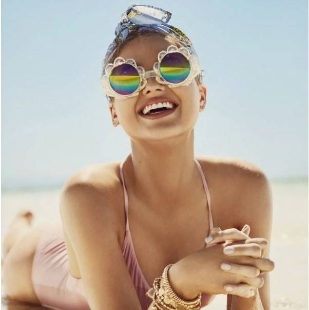 INTERVIEW: KASSANDRA CLEMENTI'S LA LIFESTYLE - SUNNYLiFE UK