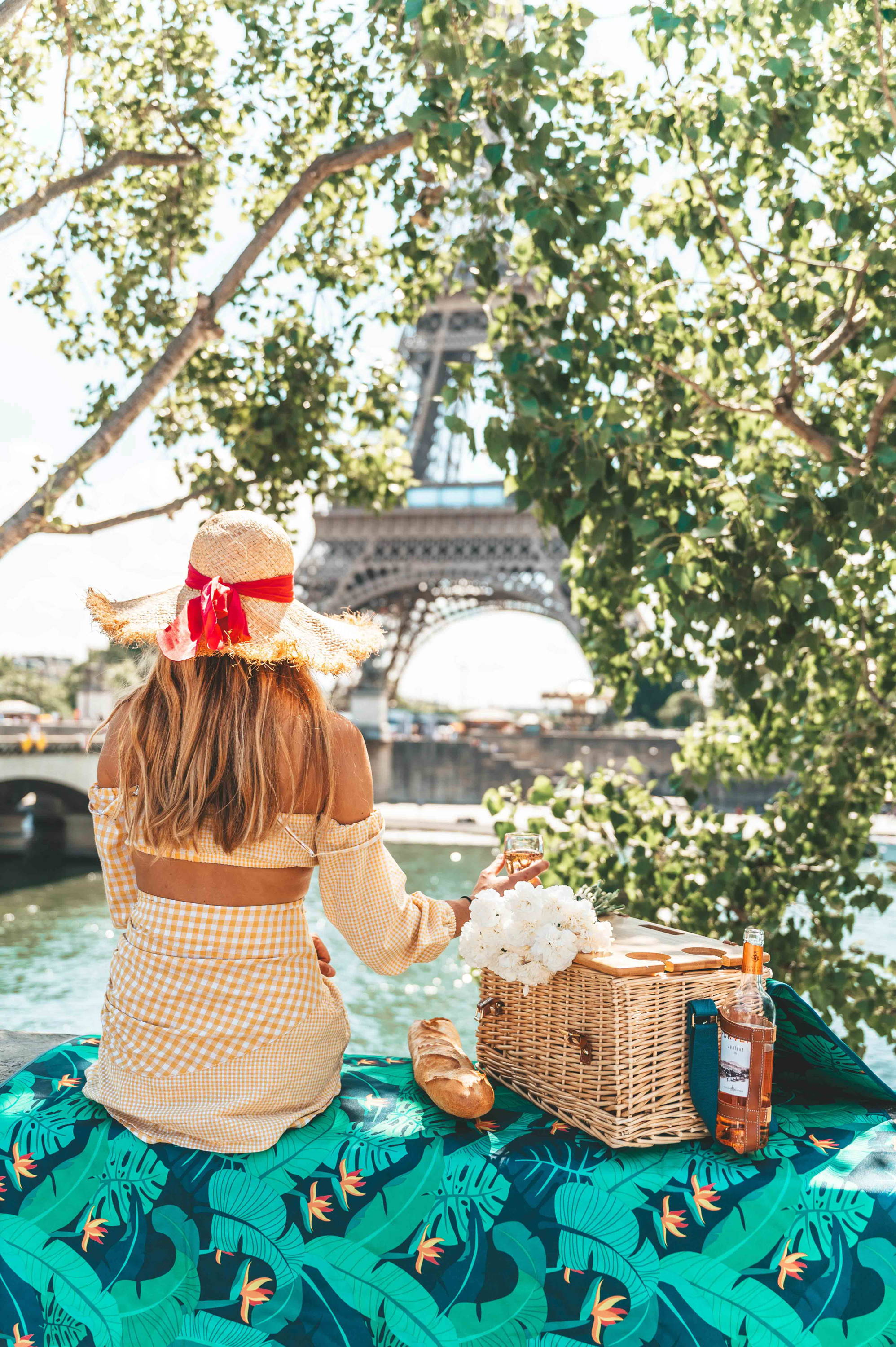 Paradise Found Paris - SUNNYLiFE UK