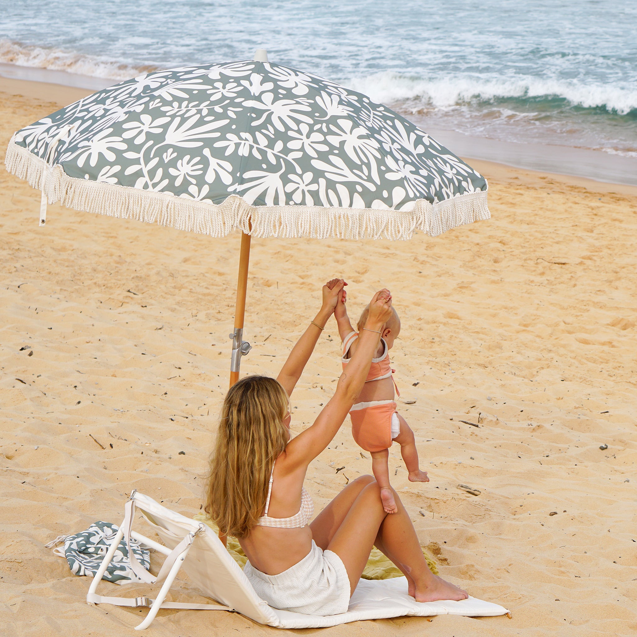 The Seacove Beach Umbrella high quality 100%UV