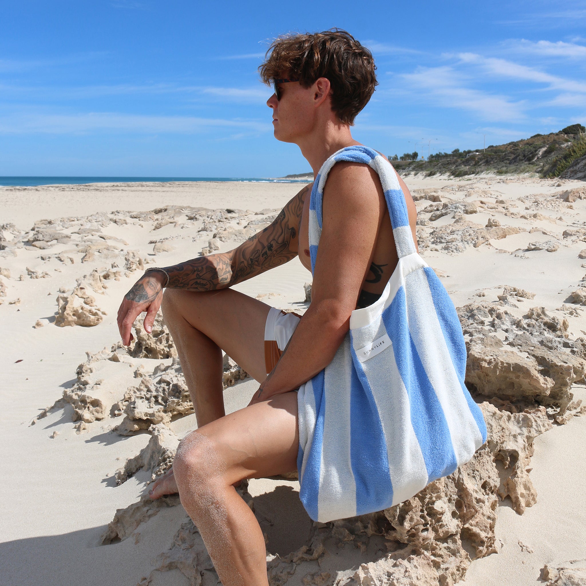 Beach Towel 2-in-1 Tote Bag | Le Weekend Mid Blue Cream