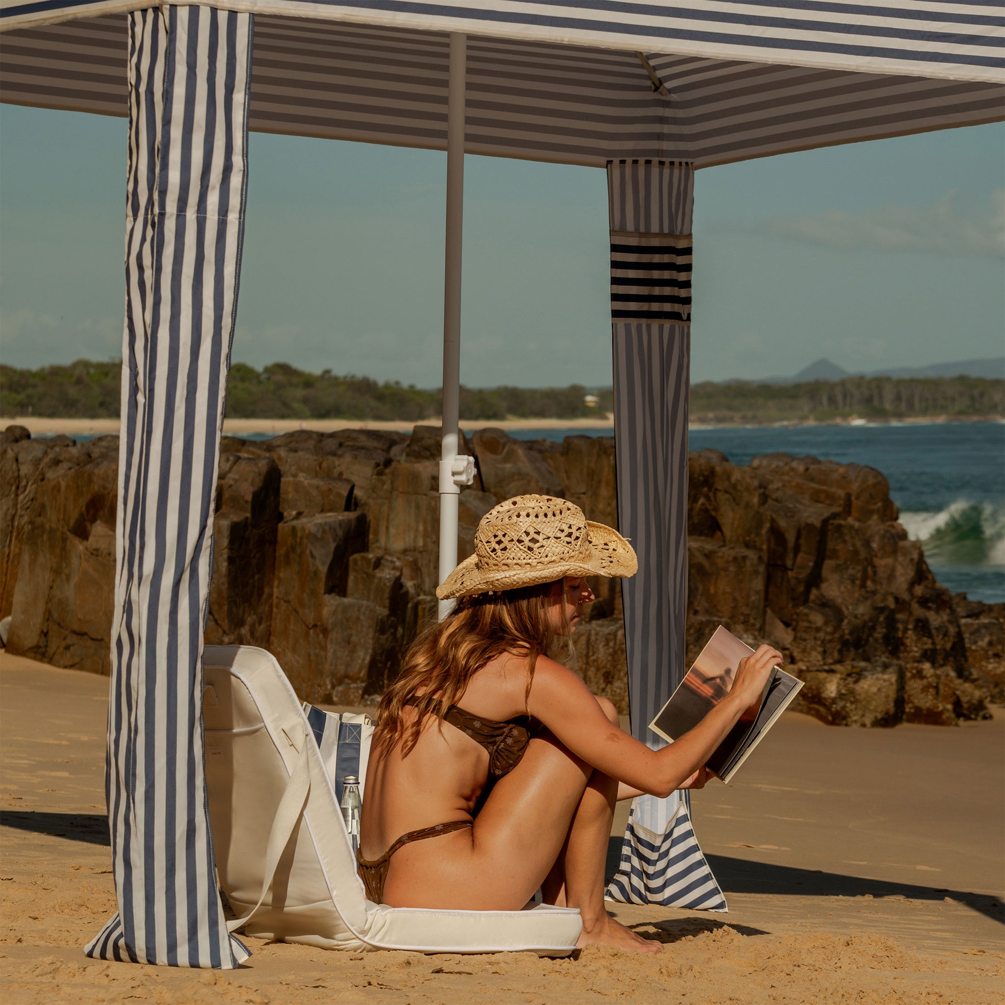 Beach Cabana - Marine