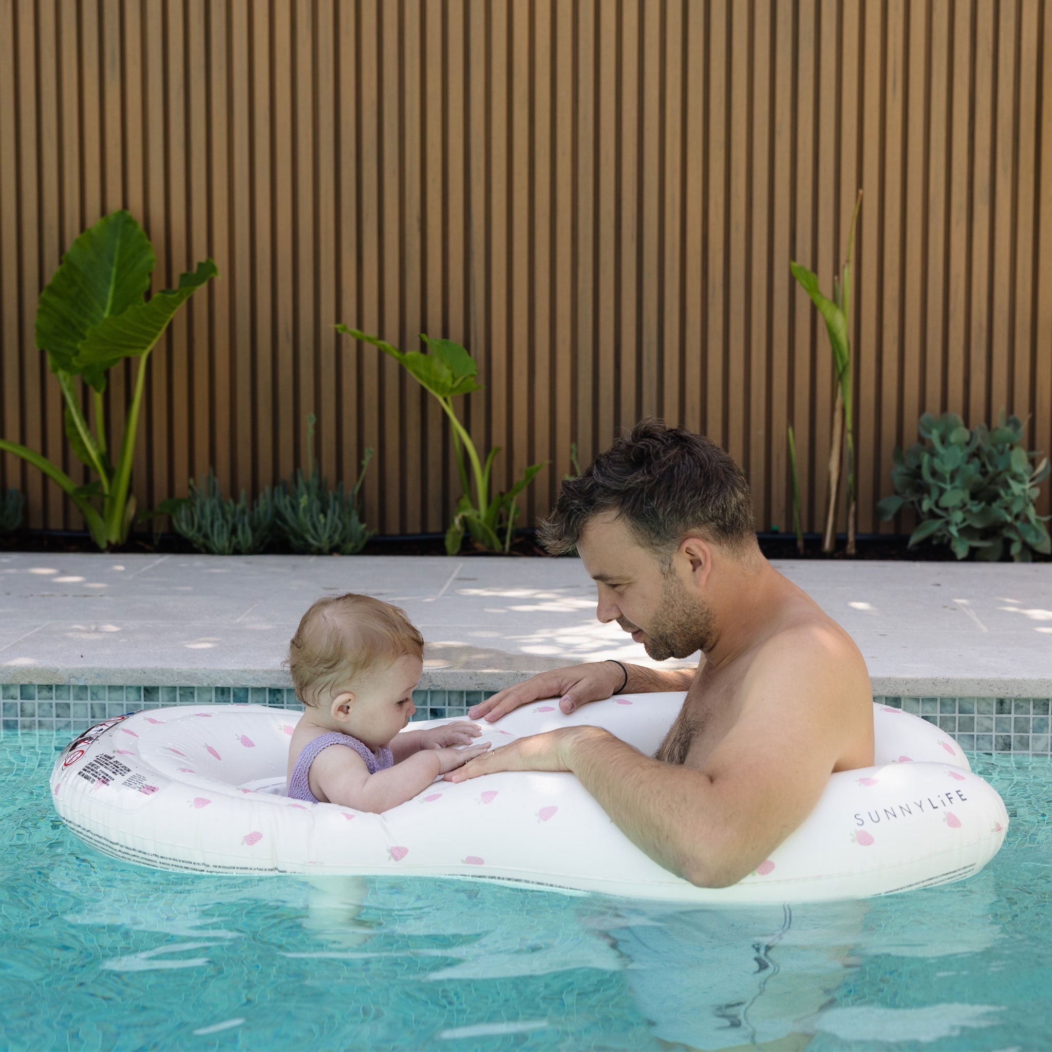 Float Together Baby Seat - Strawberry Sunshine