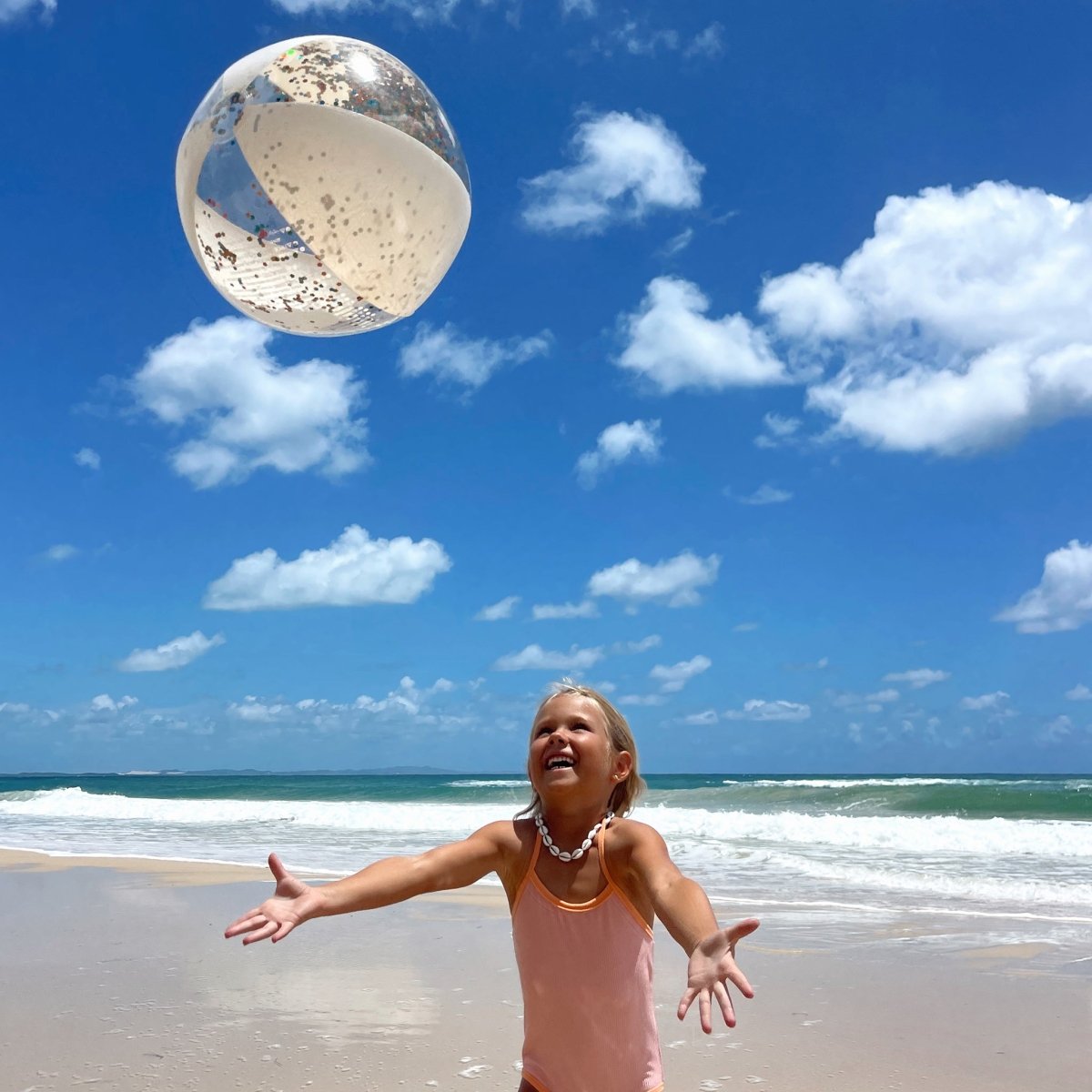 Inflatable Beach Ball - Cotton Candy - SUNNYLiFE UK