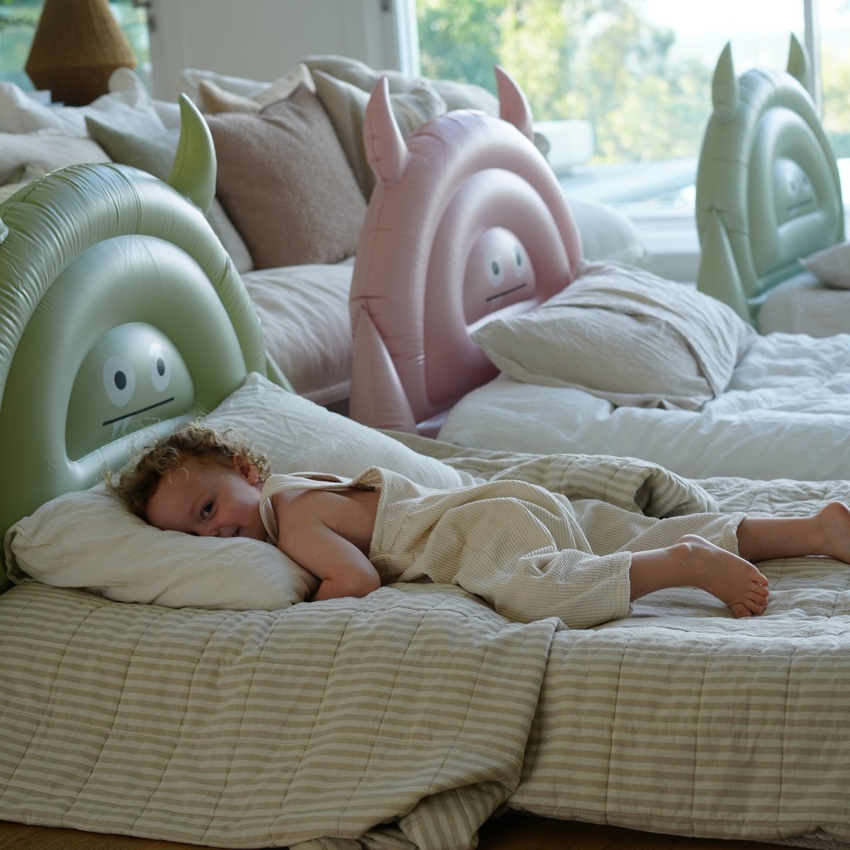 Kids Air Mattress - Monster - SUNNYLiFE UK