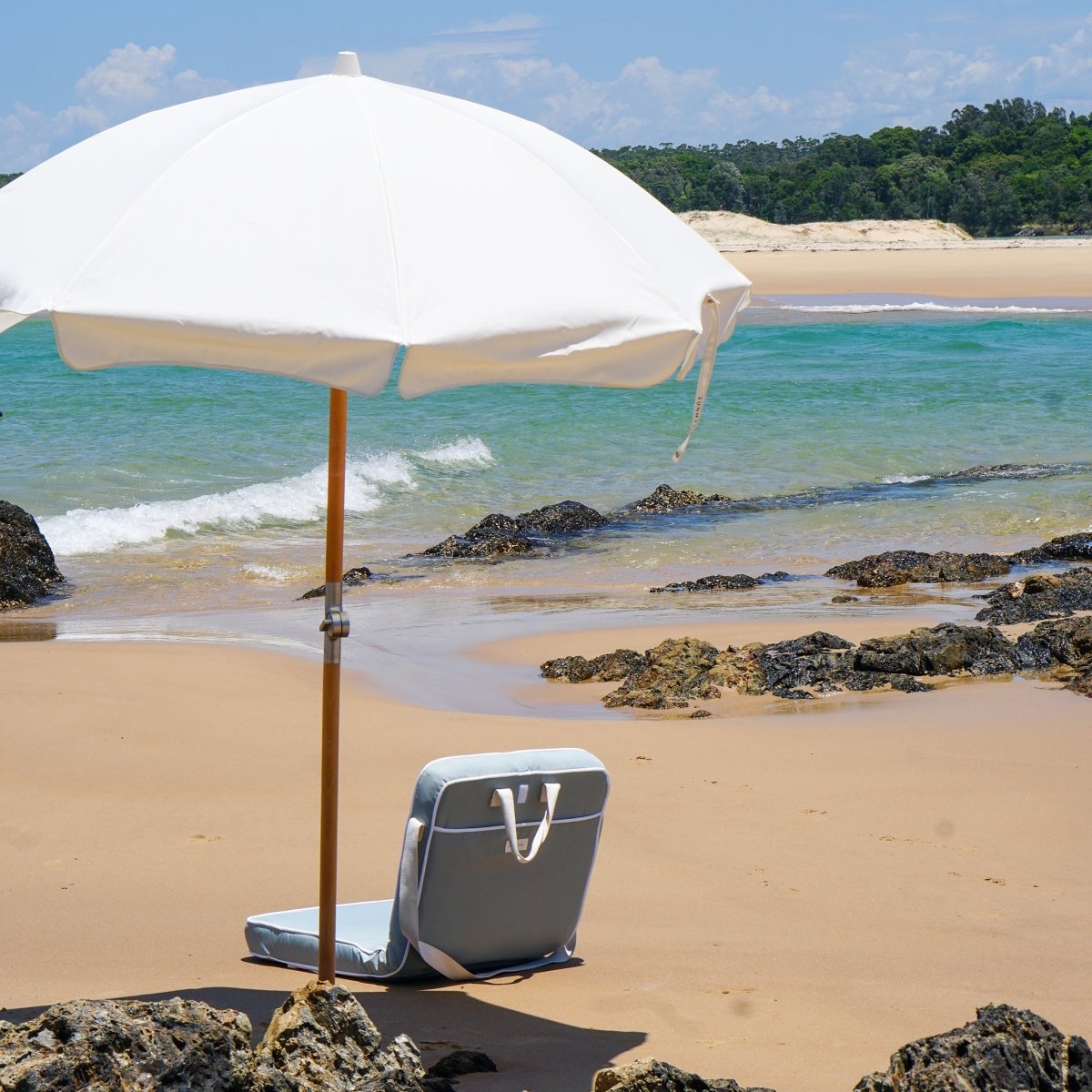 Luxe Beach Umbrella - Cream - SUNNYLiFE UK