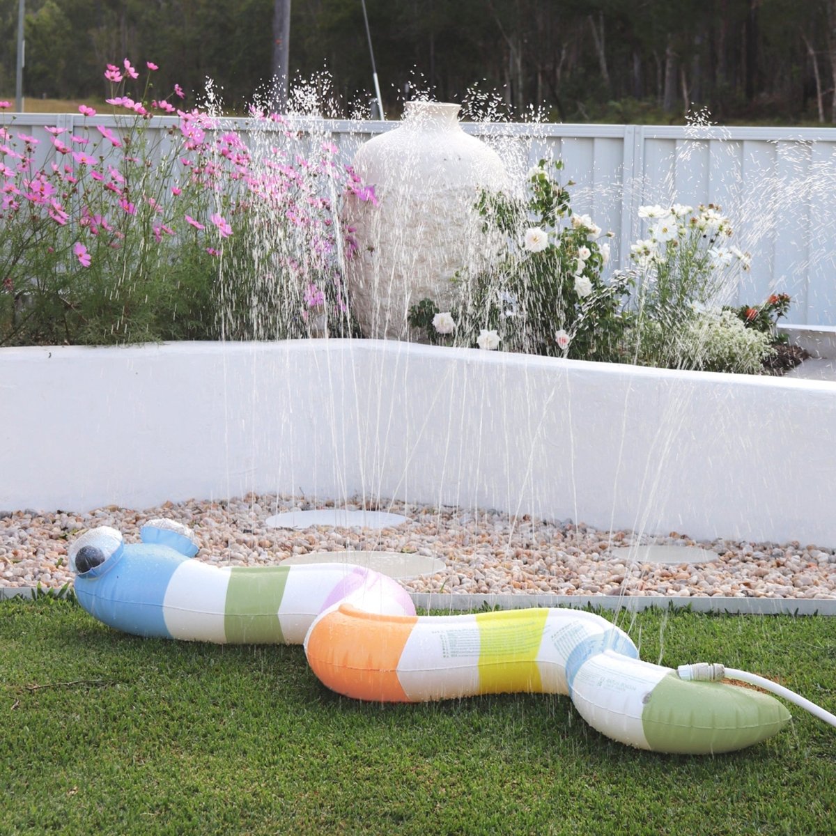 Inflatable Sprinkler - Into the Wild - SUNNYLiFE UK
